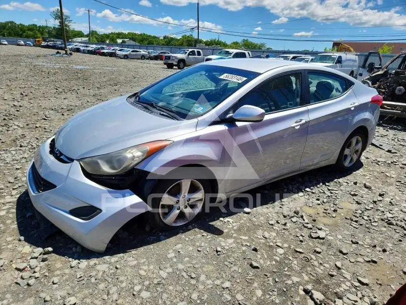 2013 Hyundai Elantra фото