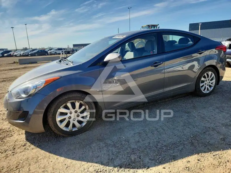 2013 Hyundai Elantra фото