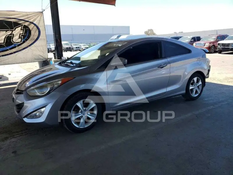 2013 Hyundai Elantra фото