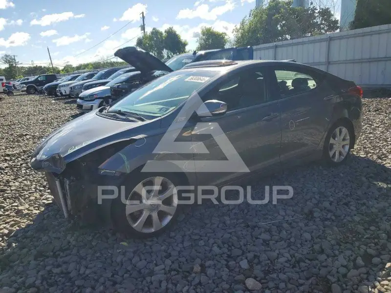 2013 Hyundai Elantra фото