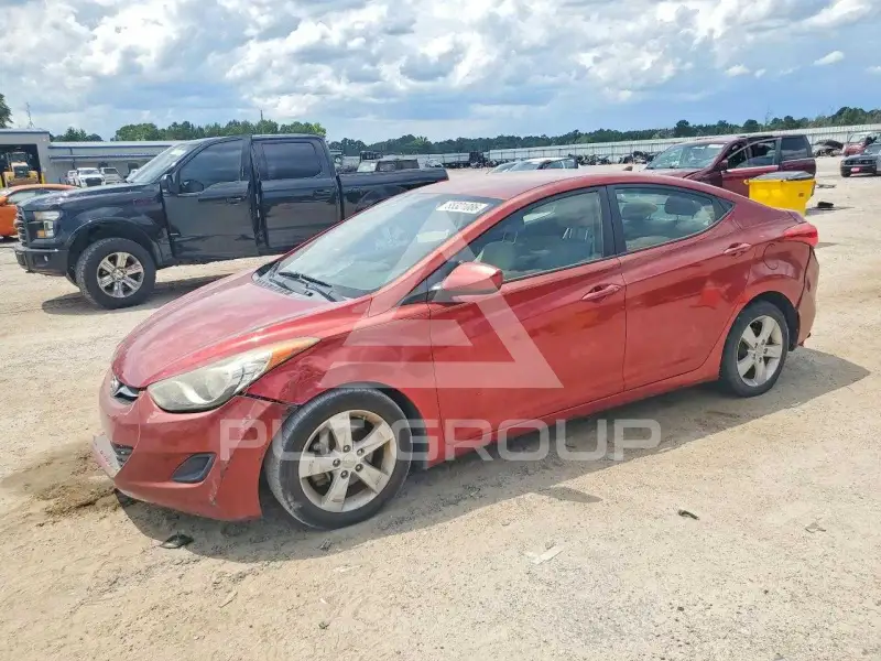 2013 Hyundai Elantra фото
