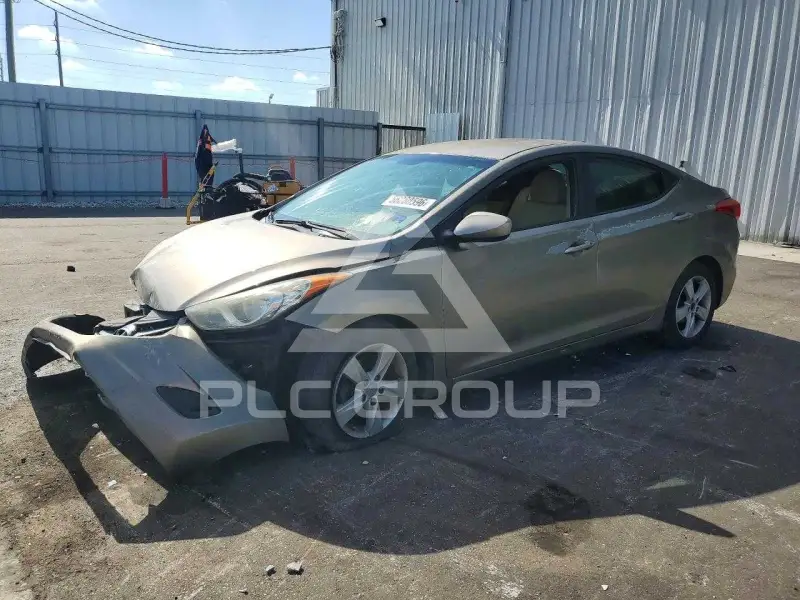 2013 Hyundai Elantra фото