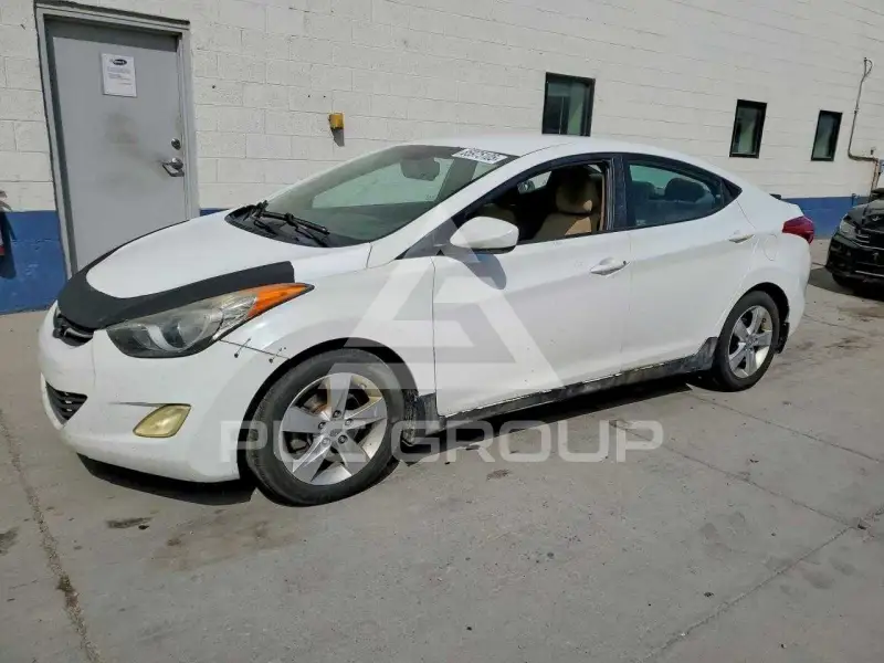 2013 Hyundai Elantra фото
