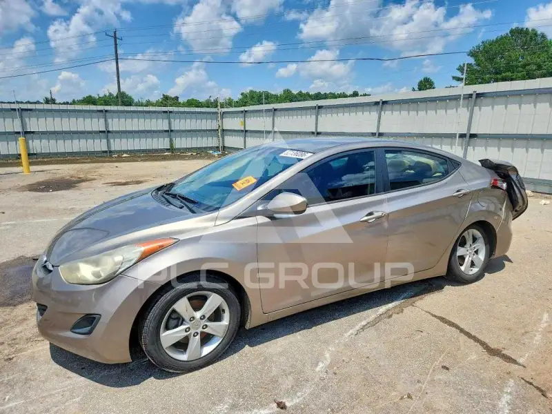 2013 Hyundai Elantra фото