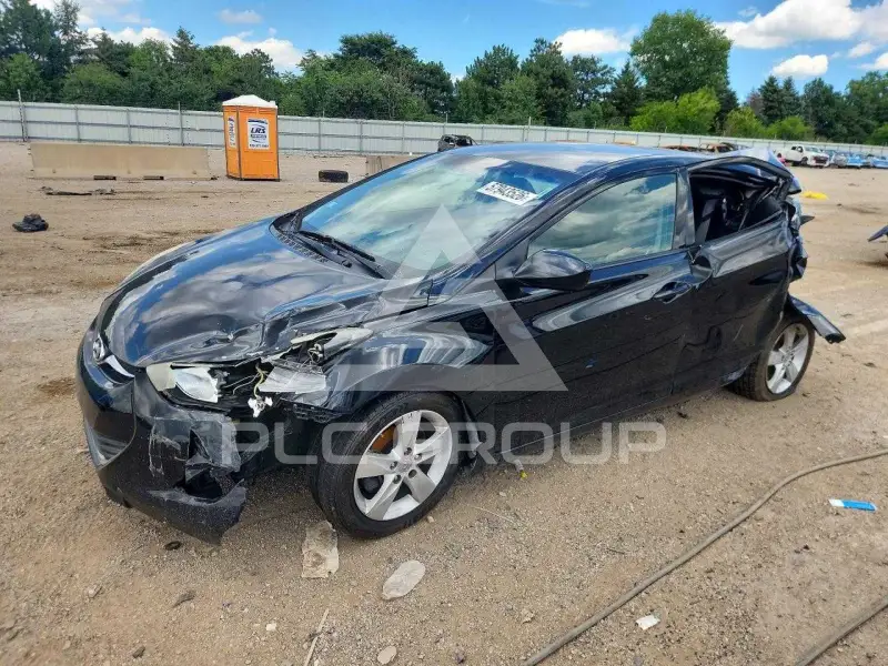 2013 Hyundai Elantra фото