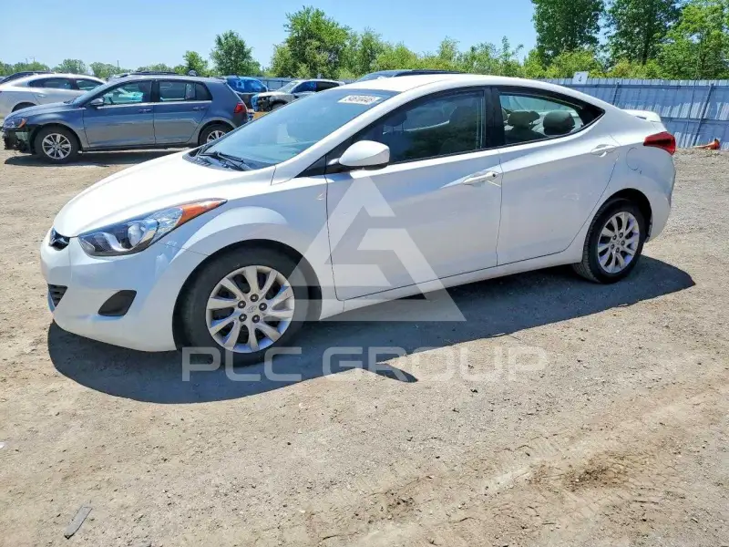 2013 Hyundai Elantra фото
