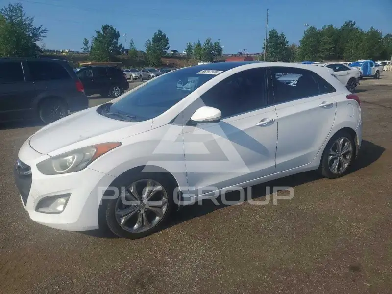 2013 Hyundai Elantra photo