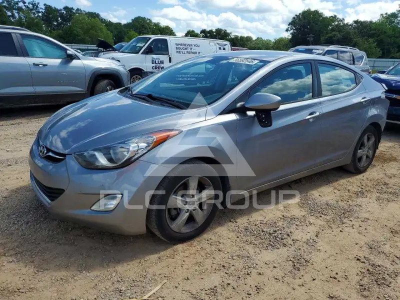 2013 Hyundai Elantra фото
