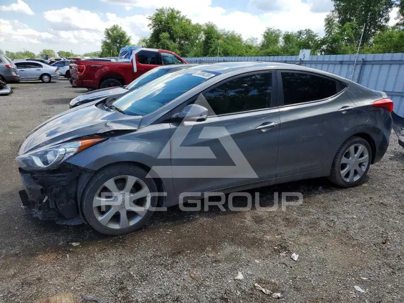 2013 Hyundai Elantra фото