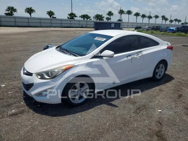 2013 Hyundai Elantra photo