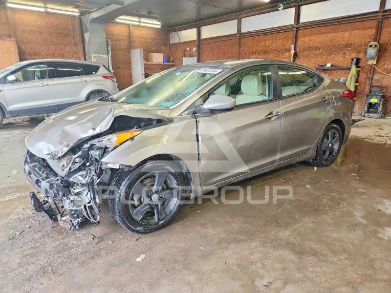2013 Hyundai Elantra photo