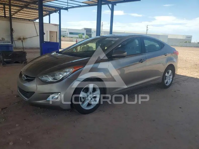 2013 Hyundai Elantra фото