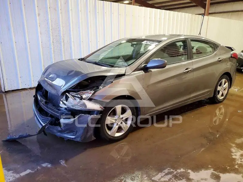 2013 Hyundai Elantra фото