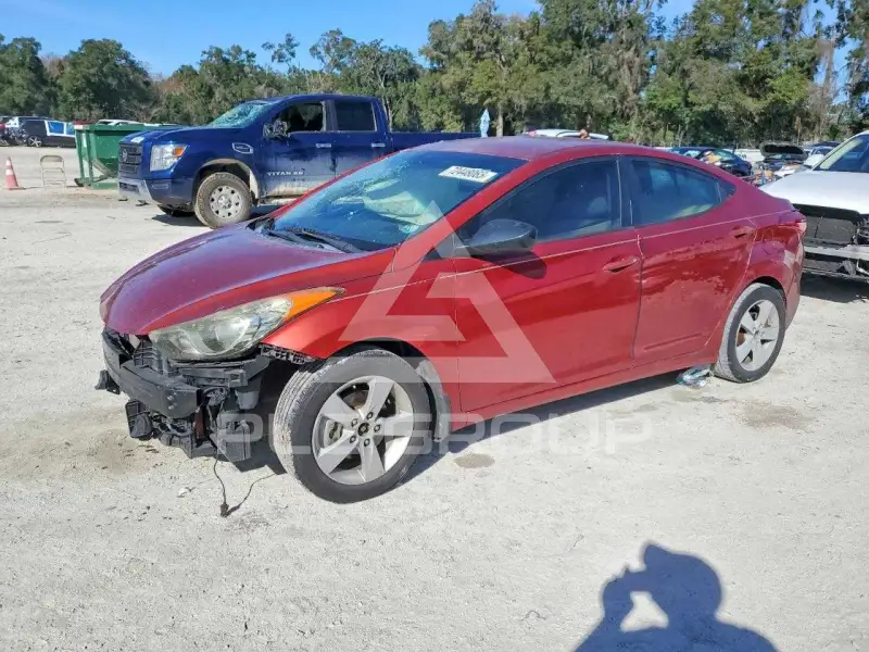 2013 Hyundai Elantra photo