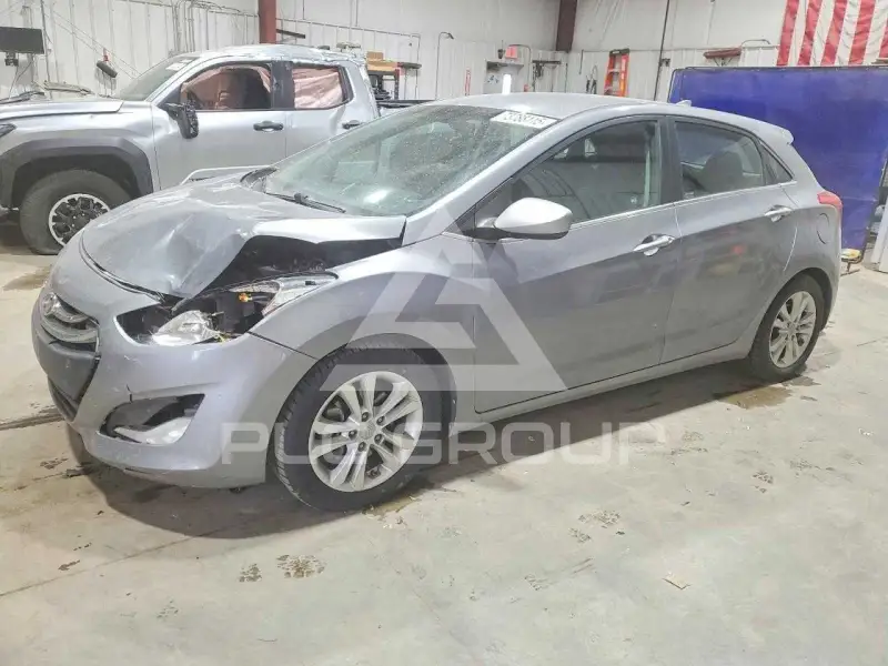 2013 Hyundai Elantra фото