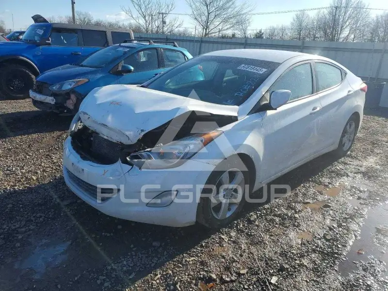 2013 Hyundai Elantra photo
