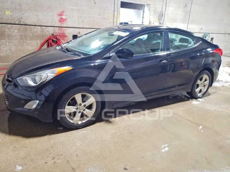 2013 Hyundai Elantra фото