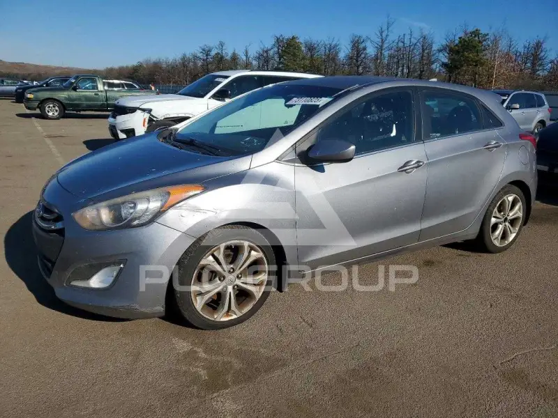 2013 Hyundai Elantra фото