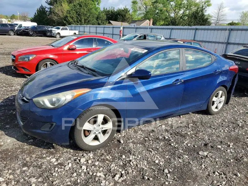 2013 Hyundai Elantra фото