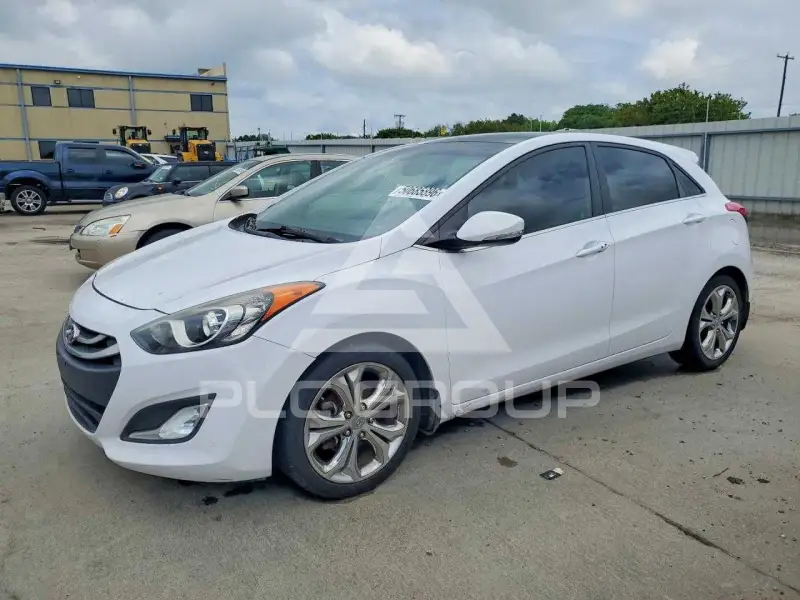 2013 Hyundai Elantra фото