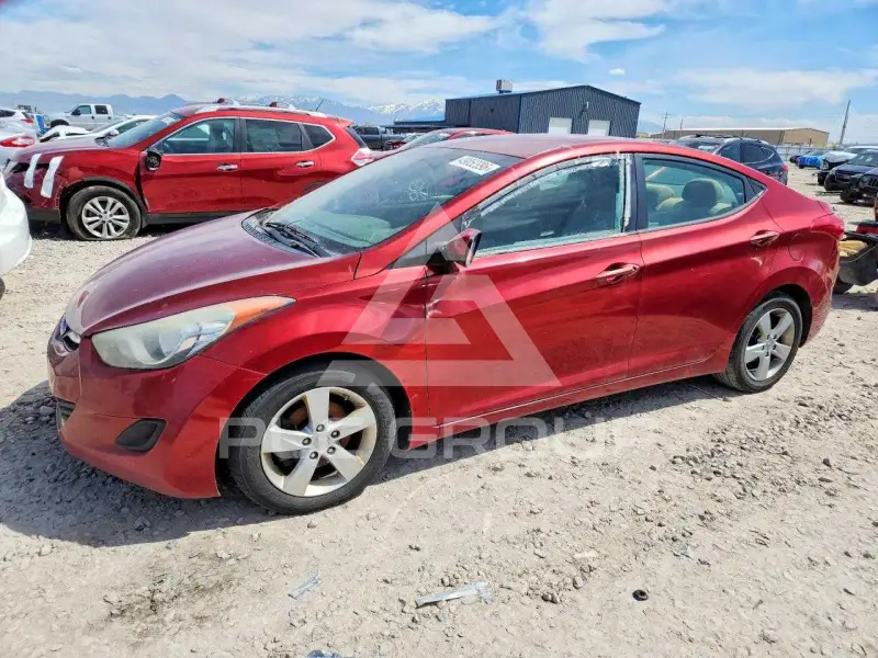 2013 Hyundai Elantra фото