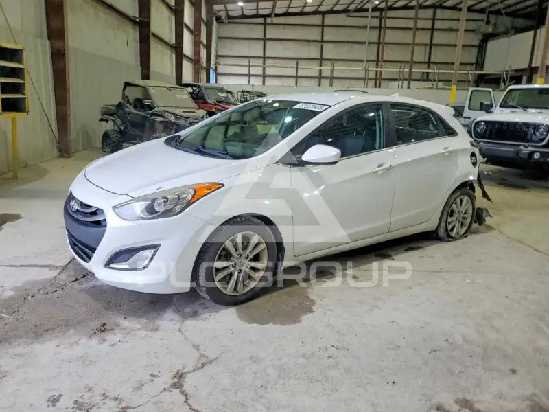 2013 Hyundai Elantra фото