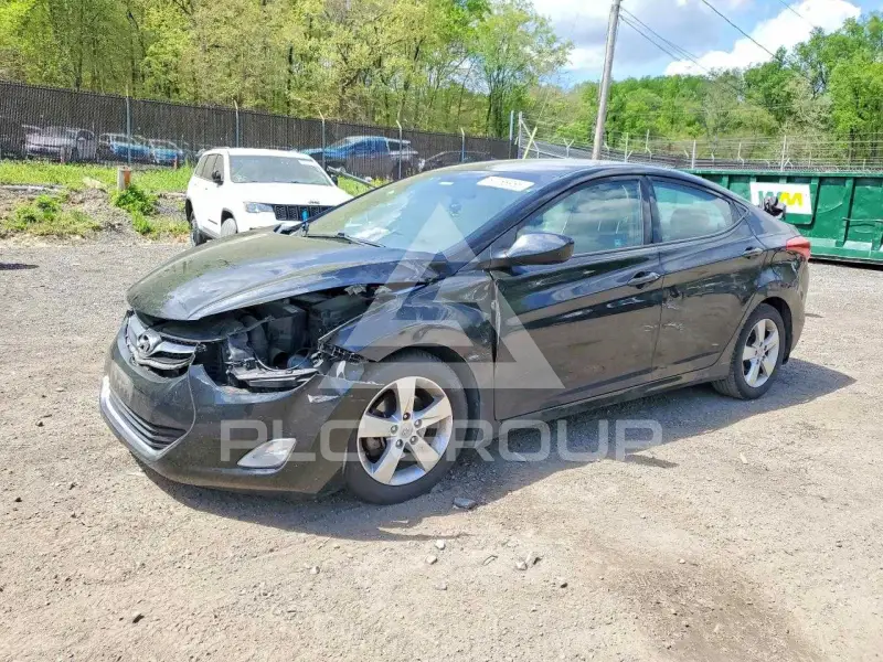 2013 Hyundai Elantra фото