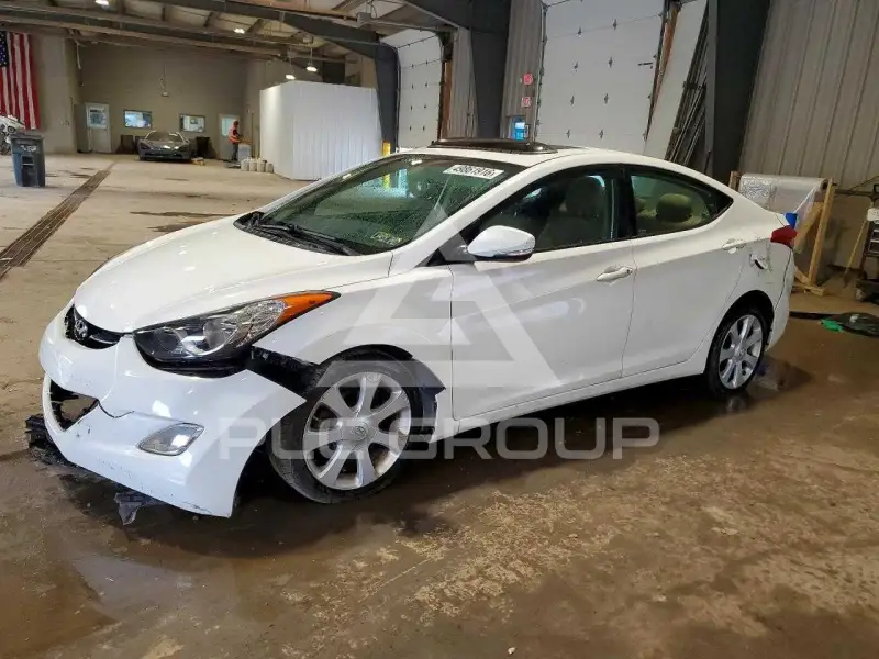 2013 Hyundai Elantra фото
