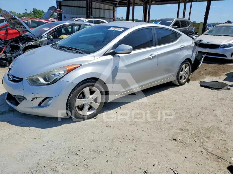 2013 Hyundai Elantra фото