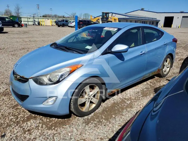 2013 Hyundai Elantra фото