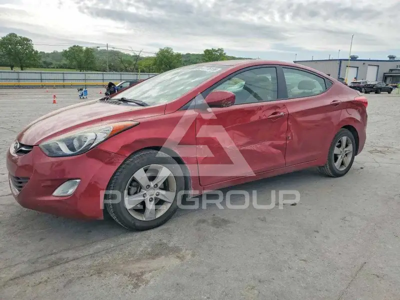 2013 Hyundai Elantra photo