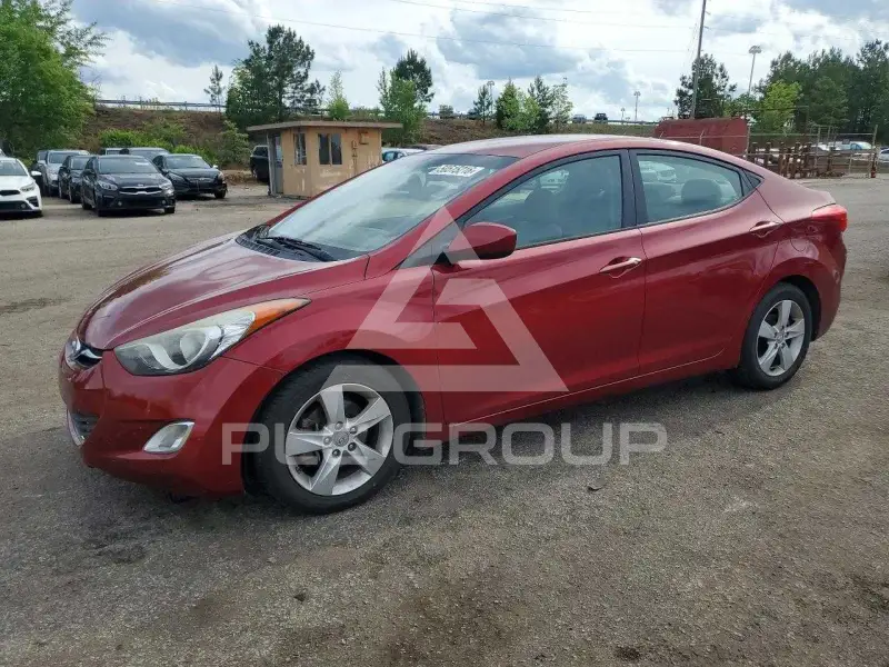 2013 Hyundai Elantra фото