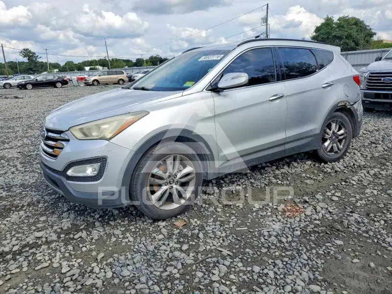 2013 Hyundai Santa Fe photo