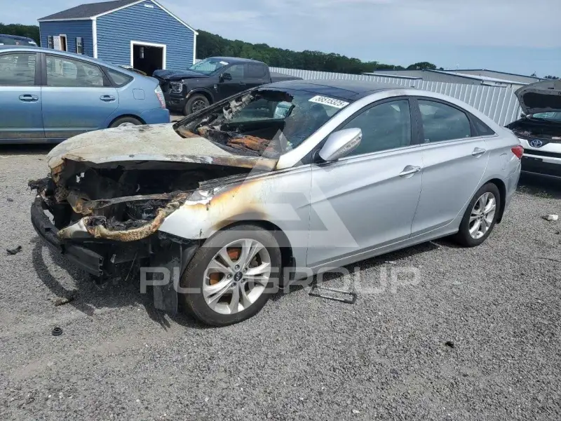 2013 Hyundai Sonata photo
