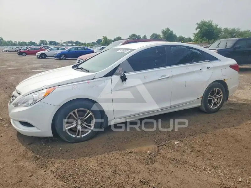 2013 Hyundai Sonata photo