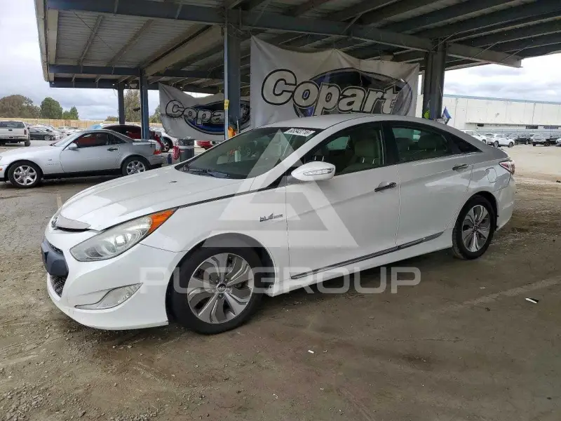 2013 Hyundai Sonata photo
