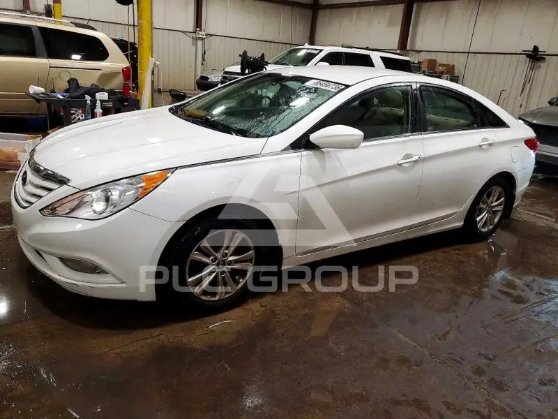 2013 Hyundai Sonata photo