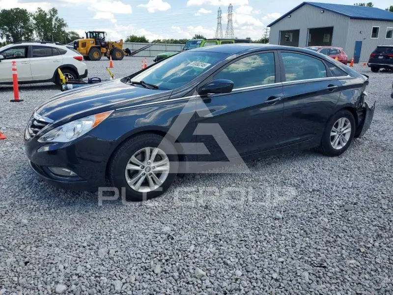 2013 Hyundai Sonata photo