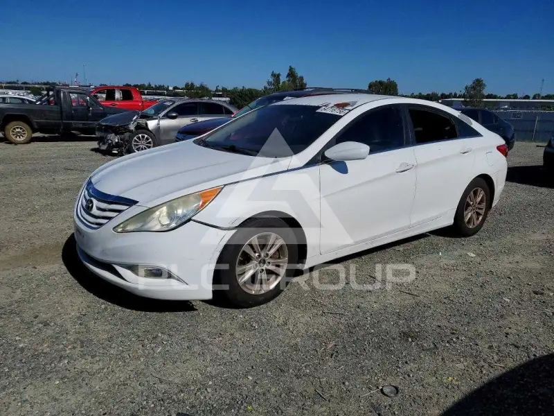 2013 Hyundai Sonata photo