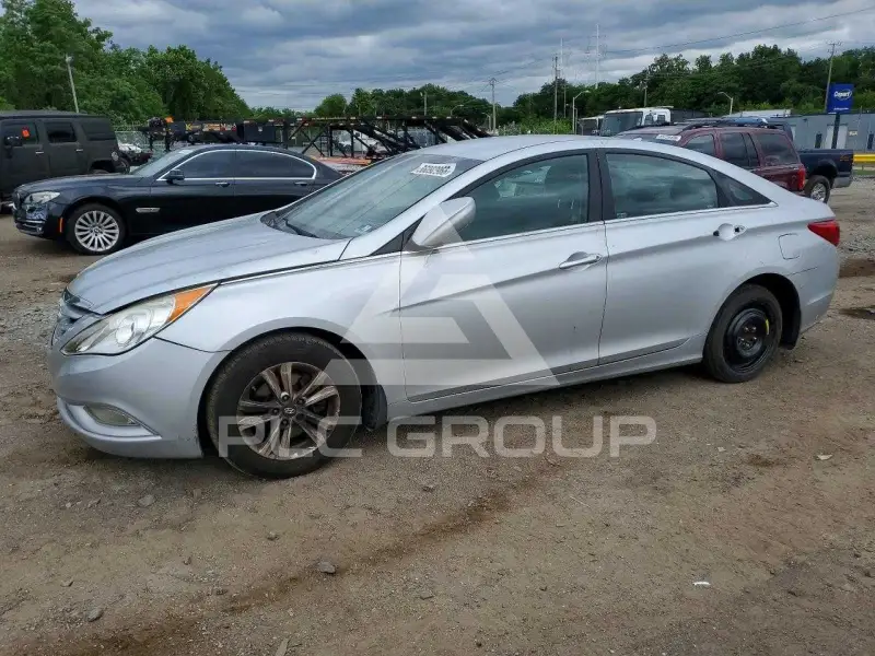 2013 Hyundai Sonata photo