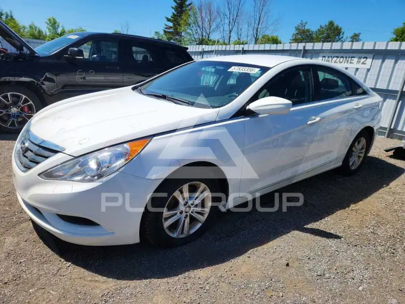 2013 Hyundai Sonata photo