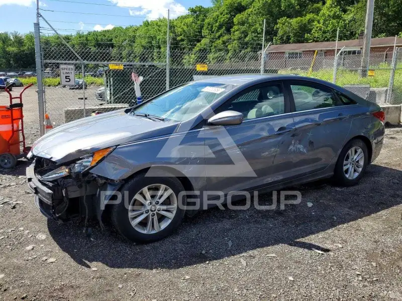 2013 Hyundai Sonata photo