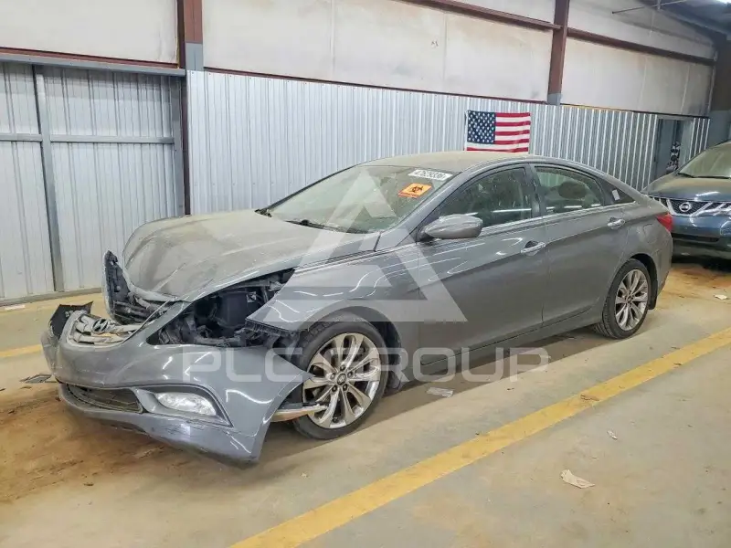 2013 Hyundai Sonata photo