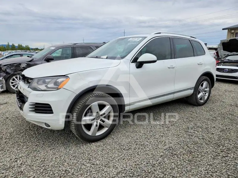 2013 Volkswagen Touareg фото