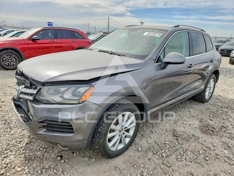 2013 Volkswagen Touareg фото