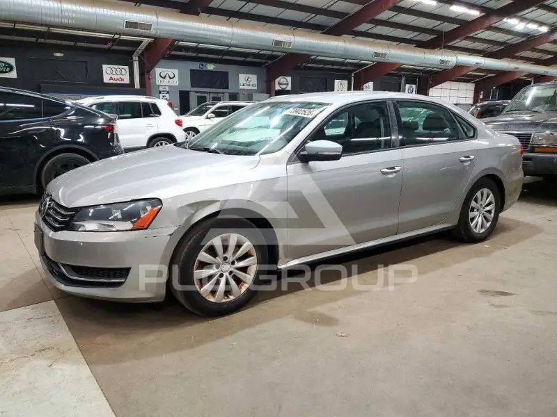 2013 Volkswagen Passat фото