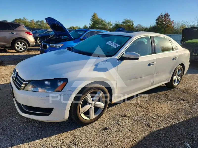 2013 Volkswagen Passat photo