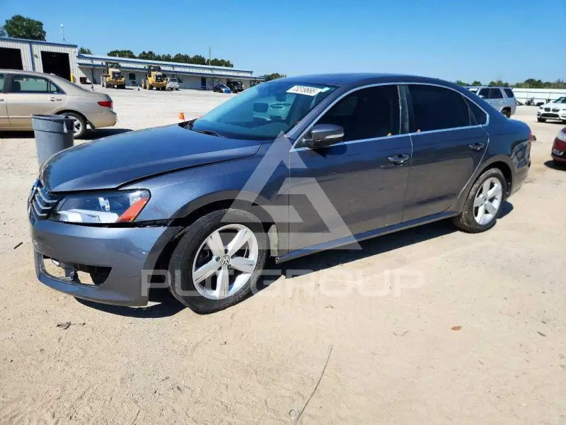 2013 Volkswagen Passat фото