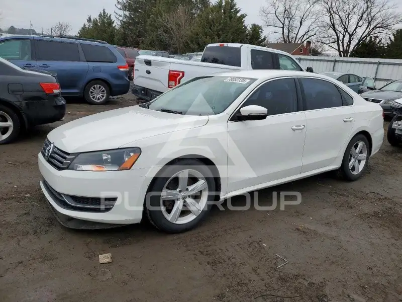 2013 Volkswagen Passat photo