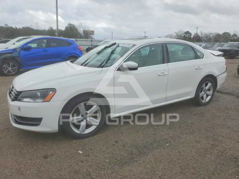 2013 Volkswagen Passat фото